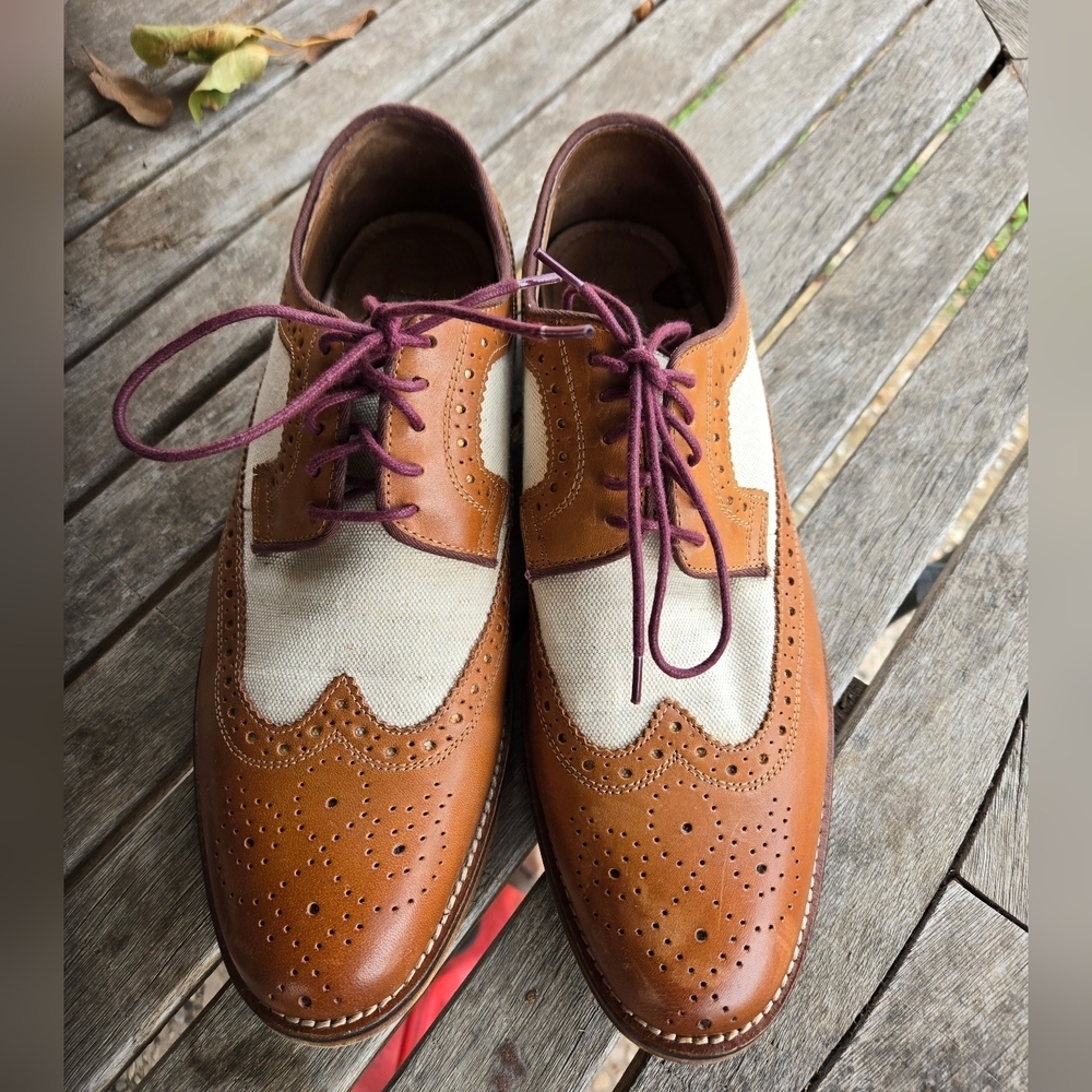 Johnston & Murphy Tan Calfskin Wingtip Shoes Good Condition Gently Used
